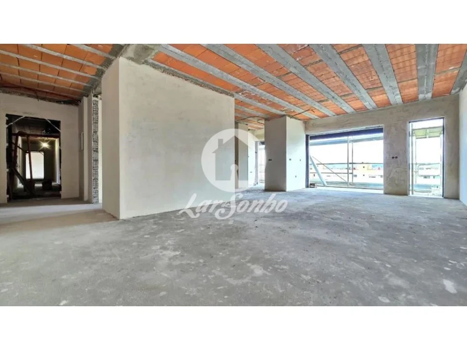Apartamento T3 para Venda em Castêlo da Maia Foto 14