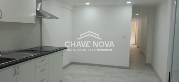 Loja para Venda em Corroios