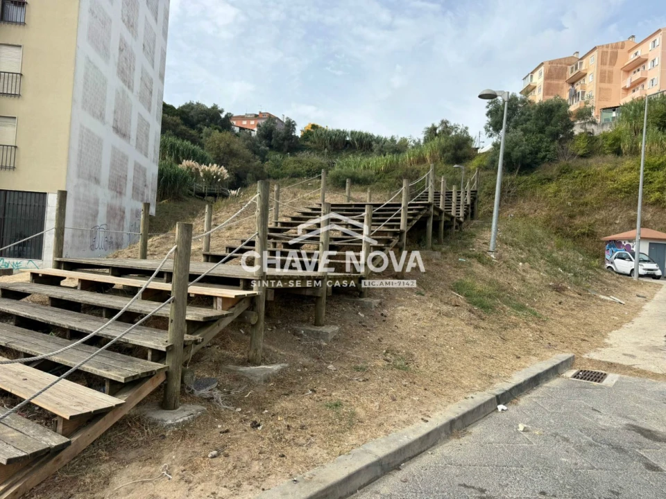 Terreno Misto para Venda em Agualva e Mira-Sintra Foto 2