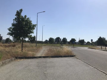 Terreno Misto para Venda em Bacelo e Senhora da Saúde