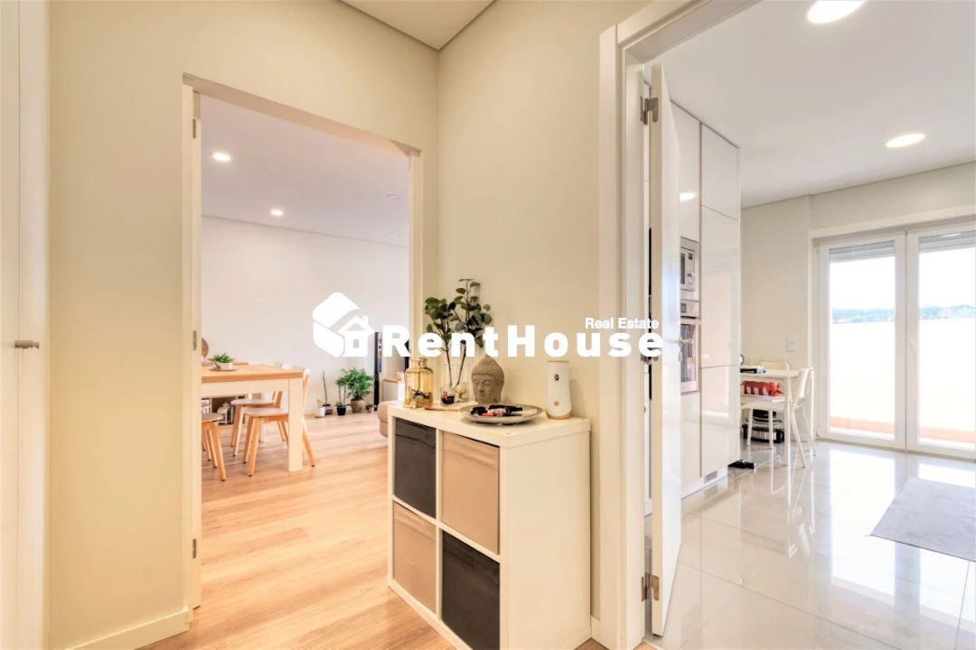 Apartamento T2 para Venda em Tavarede Foto 9