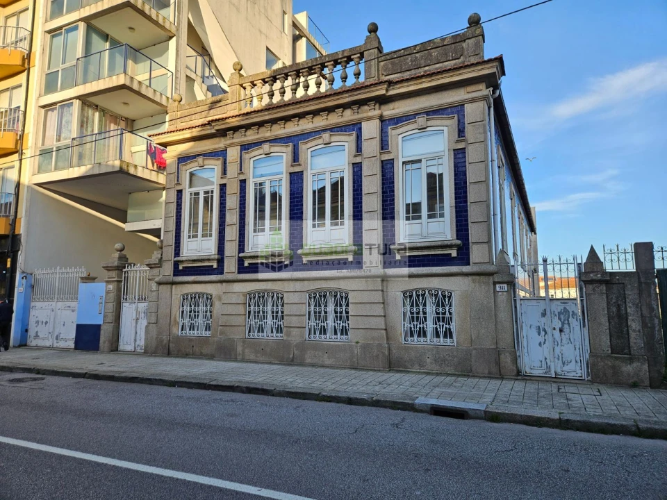 Apartamento T1 para Venda em Paranhos Foto 5