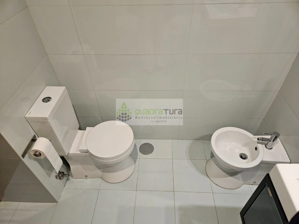Apartamento T1 para Venda em Paranhos Foto 13