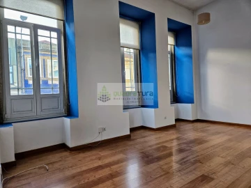 Apartamento T1 para Venda em Paranhos
