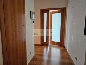 Apartamento T1 para Venda em Paranhos