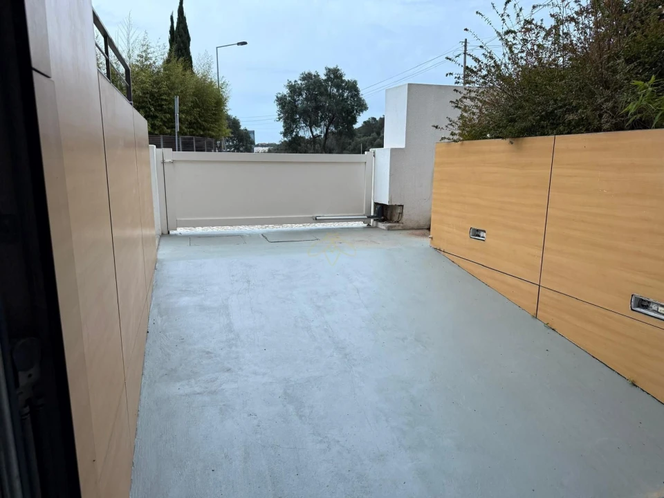 Moradia T4 para Venda em São Domingos de Rana Foto 23