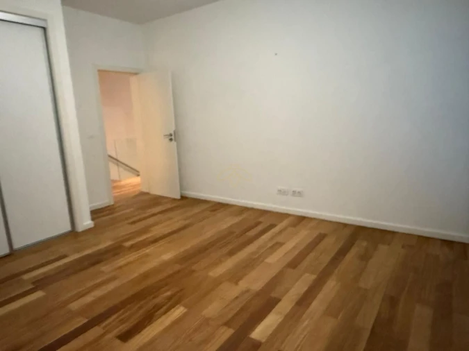 Moradia T4 para Venda em São Domingos de Rana Foto 19