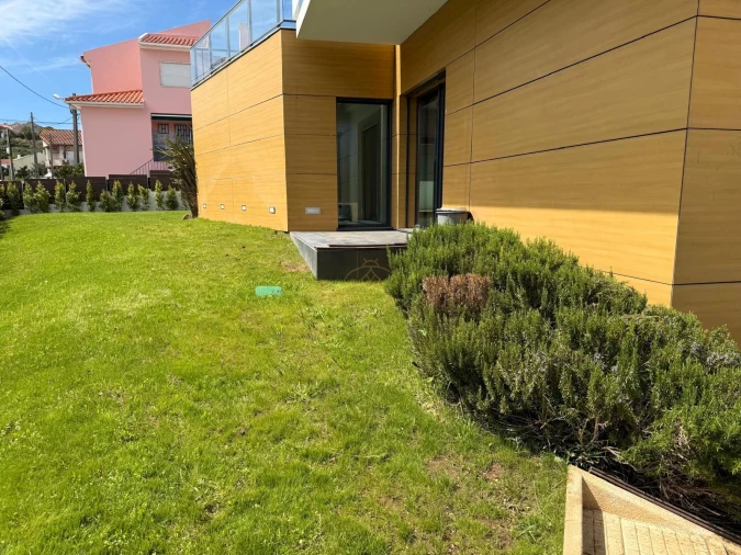 Moradia T4 para Venda em São Domingos de Rana Foto 29