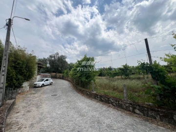 Terreno para Venda em Crespos e Pousada