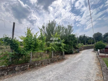 Terreno para Venda em Crespos e Pousada