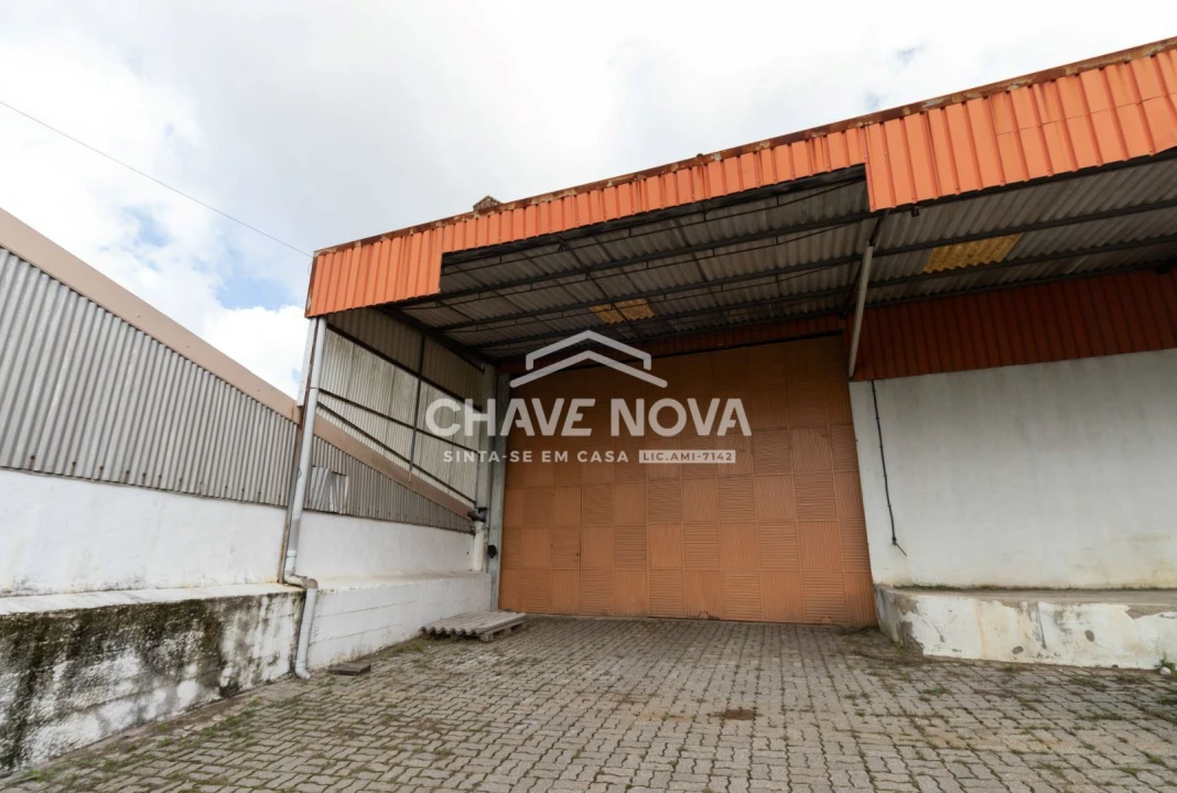 Armazém para Arrendamento em Santa Maria de Lamas Foto 8