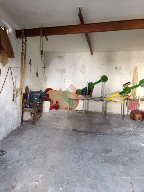 Moradia T5 para Venda em São João Baptista