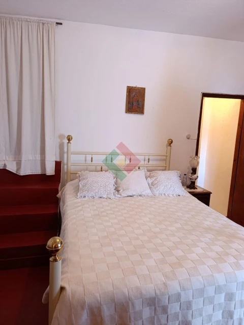 Moradia T5 para Venda em São João Baptista