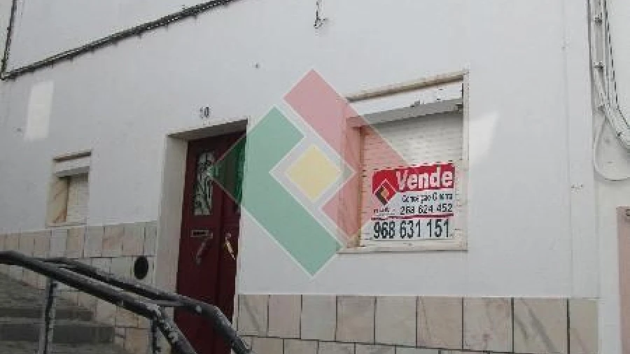 Moradia T5 para Venda em São João Baptista