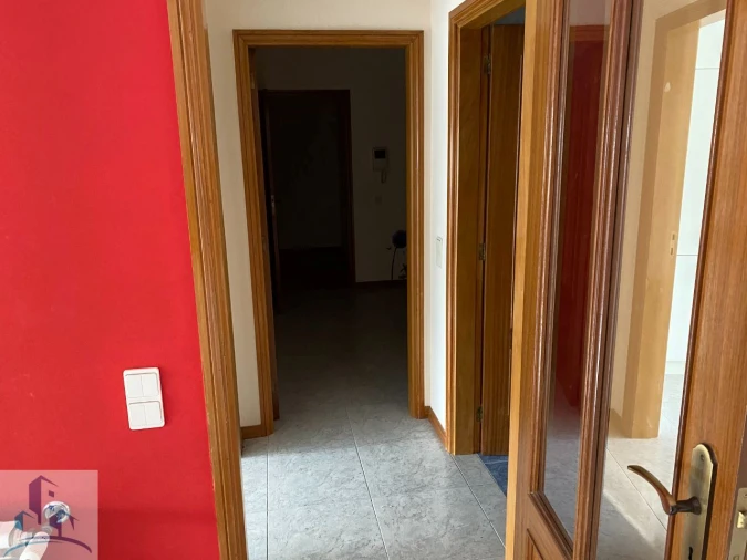 Apartamento T2 para Venda em Nogueira da Regedoura Foto 12