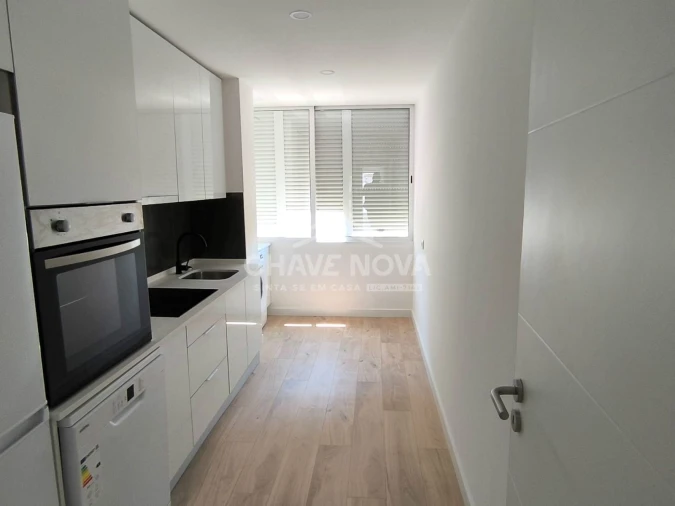 Apartamento T3 para Venda em Águas Livres Foto 7