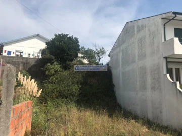 Terreno para Venda em Baguim do Monte (Rio Tinto)