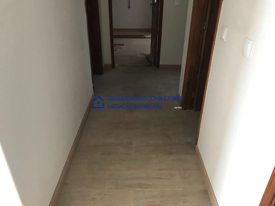 Moradia T3 para Venda em Aguas Santas Foto 9