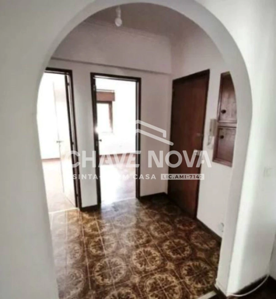 Apartamento T2 para Venda em Massamá e Monte Abraão Foto 4