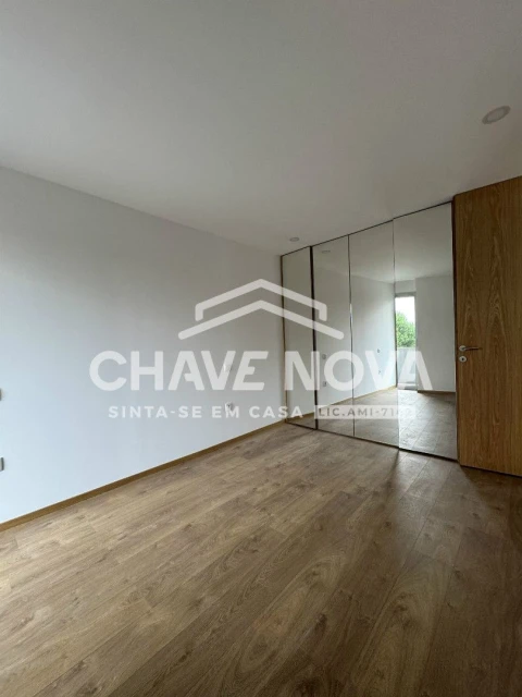 Apartamento T1 para Arrendamento em Ramalde