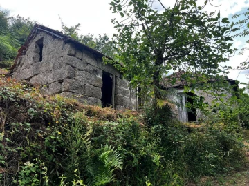 Quinta T3 para Venda em Gondar