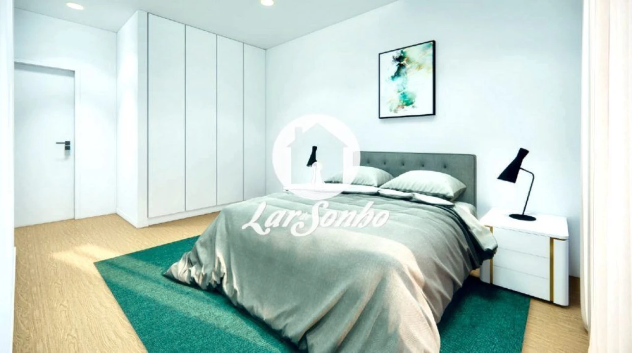 Apartamento T2 para Venda em Moreira Foto 1