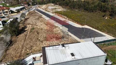 Terreno para Venda em Loureira