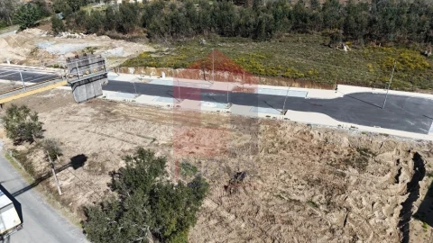 Terreno para Venda em Loureira
