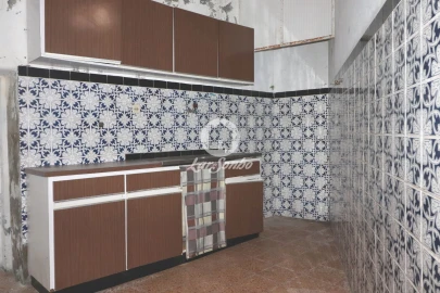 Moradia T2 para Venda em Madalena