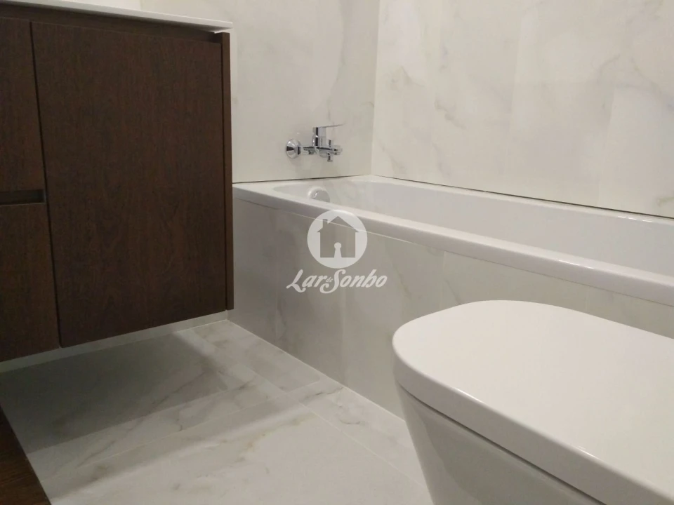 Apartamento T3 para Venda em Cedofeita, Santo Ildefonso, Sé, Miragaia, São Nicolau e Vitória Foto 8