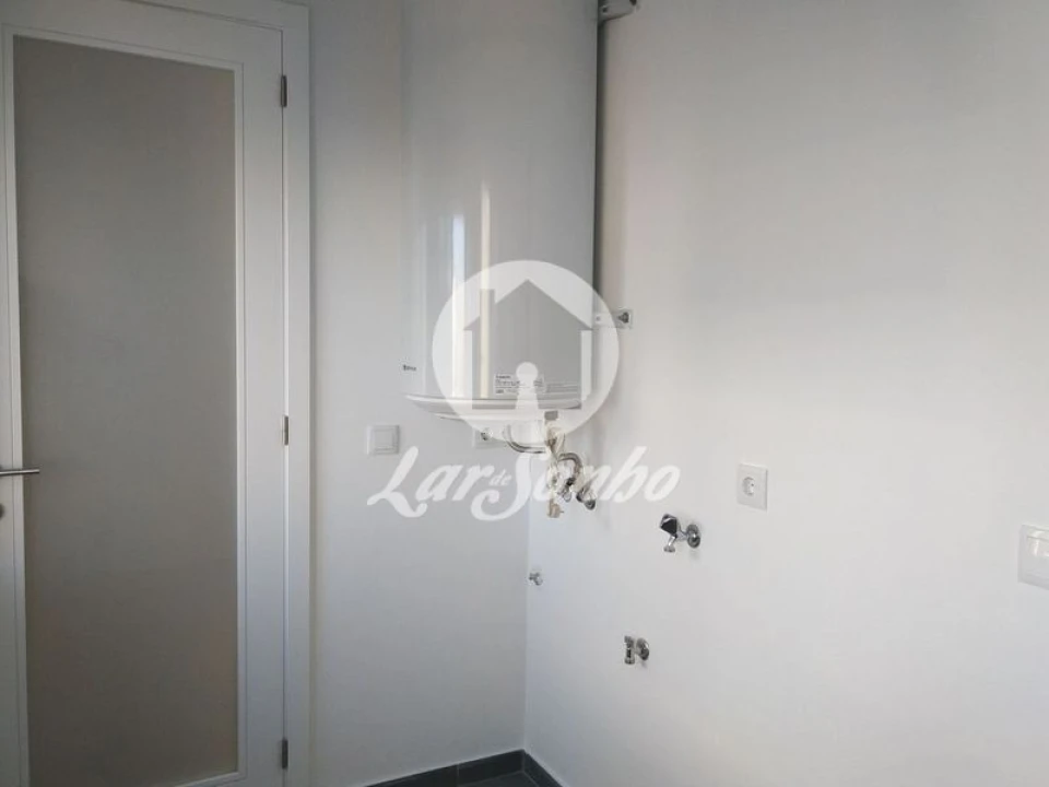 Apartamento T3 para Venda em Cedofeita, Santo Ildefonso, Sé, Miragaia, São Nicolau e Vitória Foto 14