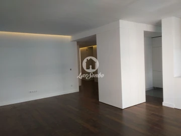 Apartamento T3 para Venda em Cedofeita, Santo Ildefonso, Sé, Miragaia, São Nicolau e Vitória