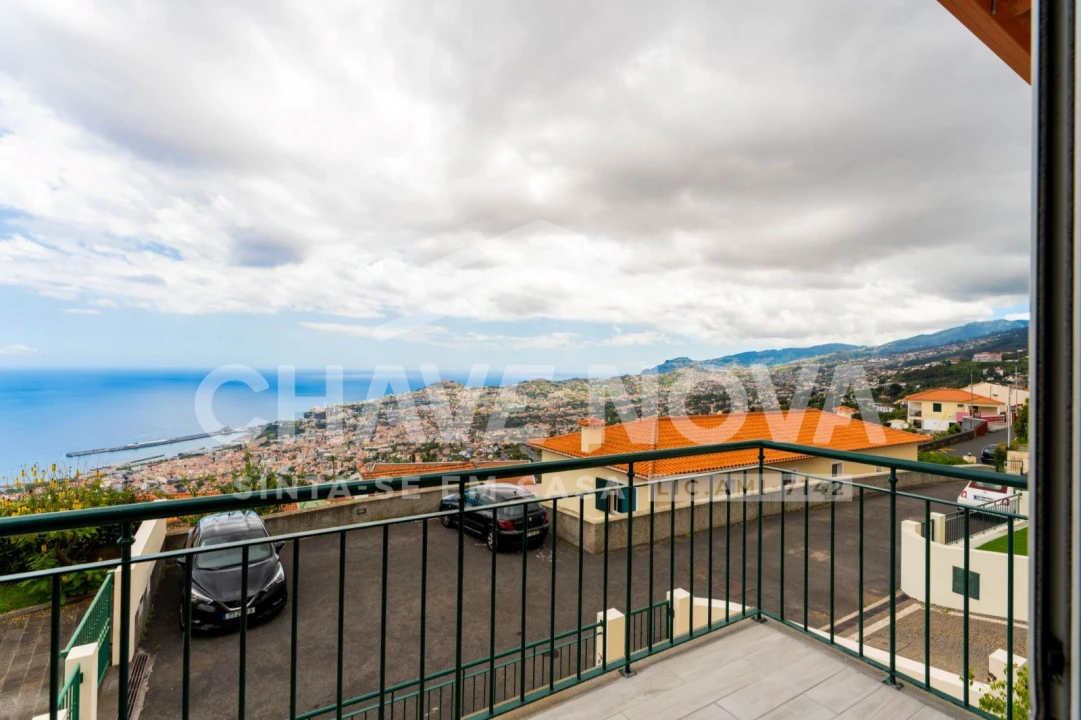 Moradia T3 para Venda em Funchal (Santa Maria Maior) Foto 14