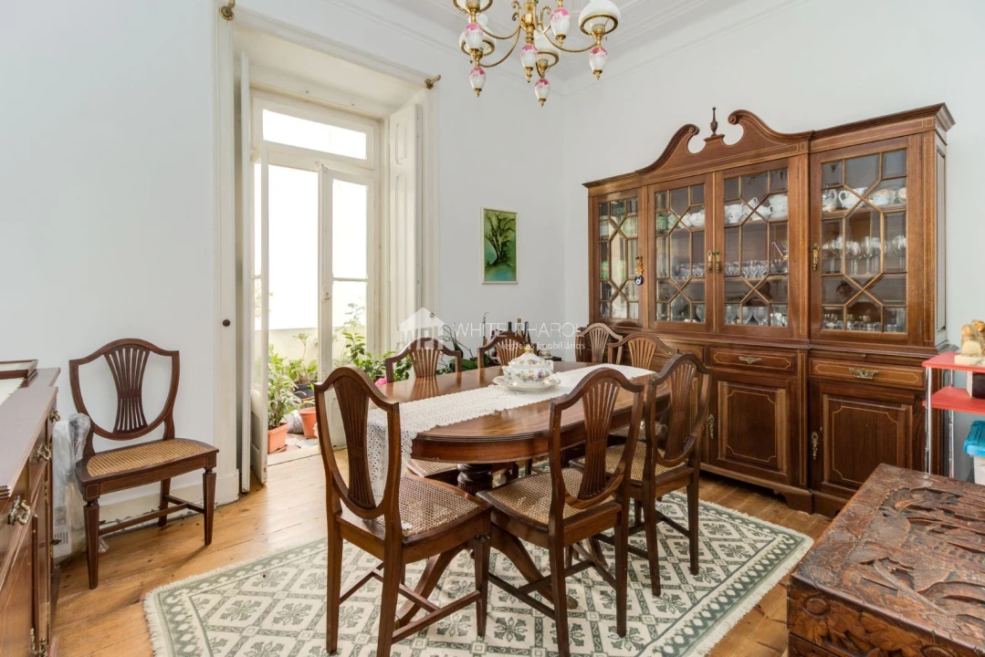 Apartamento T4 para Venda em Campo de Ourique Foto 11