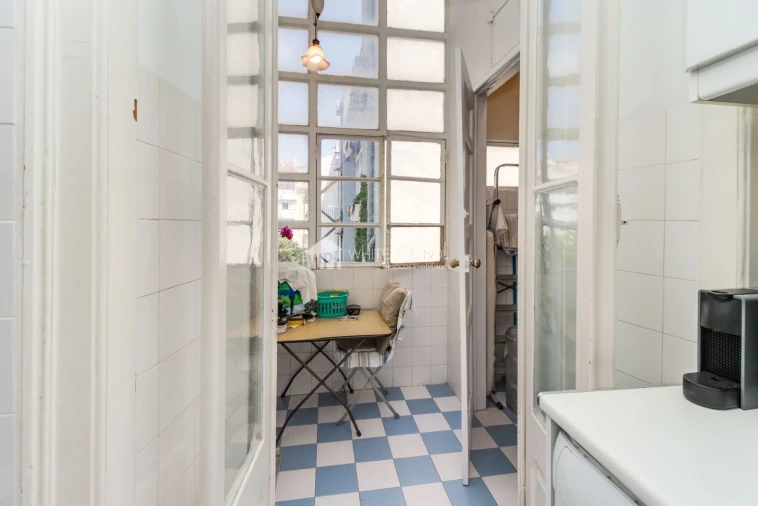 Apartamento T4 para Venda em Campo de Ourique Foto 19
