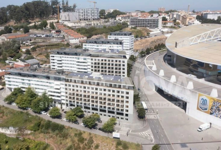 Apartamento T2 para Venda em Campanhã Foto 10