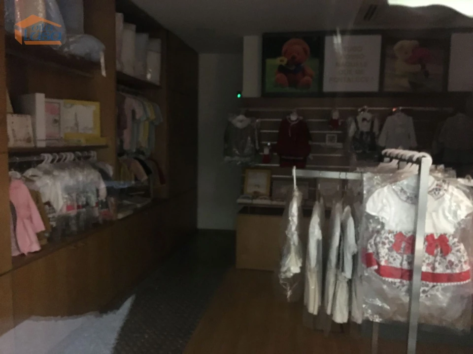 Loja para Venda em Gondomar (São Cosme), Valbom e Jovim Foto 1