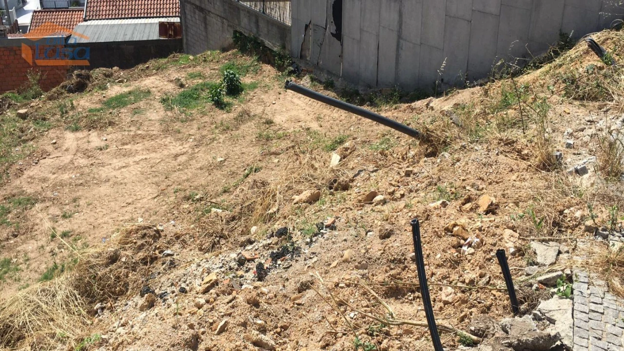 Terreno Misto para Venda em Baguim do Monte (Rio Tinto) Foto 2