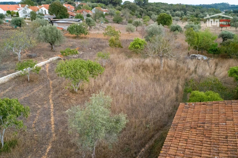 Terreno Misto para Venda em Assentiz