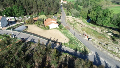 Terreno para Venda em Durrães e Tregosa