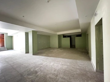 Moradia T12 para Venda em Torre de D. Chama