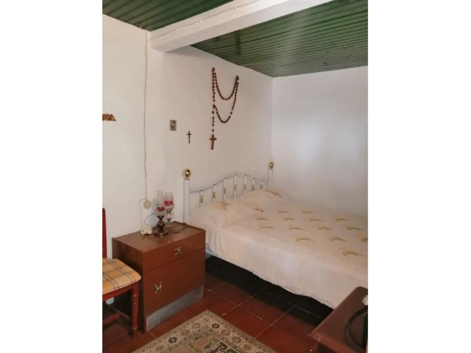 Moradia T4 para Venda em Montalvão Foto 5