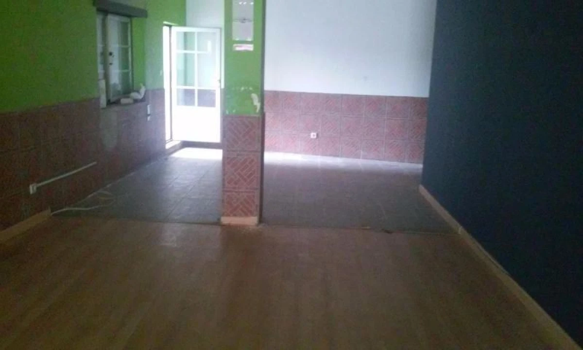 Loja para Arrendamento em Castelo Branco Foto 6
