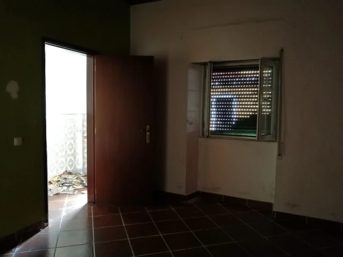 Moradia T0 para Venda em Barbacena e Vila Fernando Foto 2