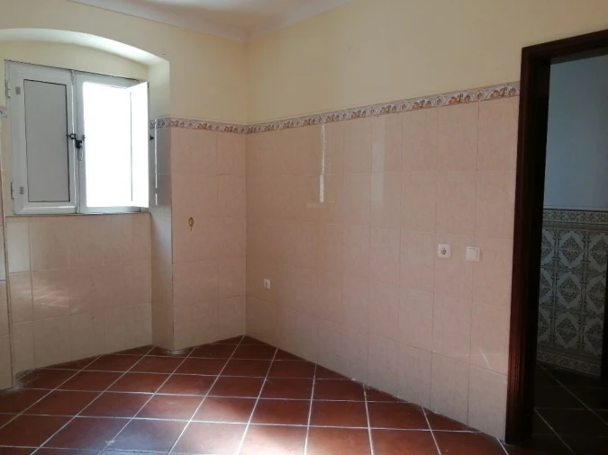 Moradia T0 para Venda em Barbacena e Vila Fernando Foto 4