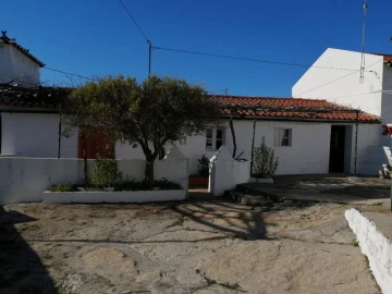 Moradia T3 para Venda em Beirã