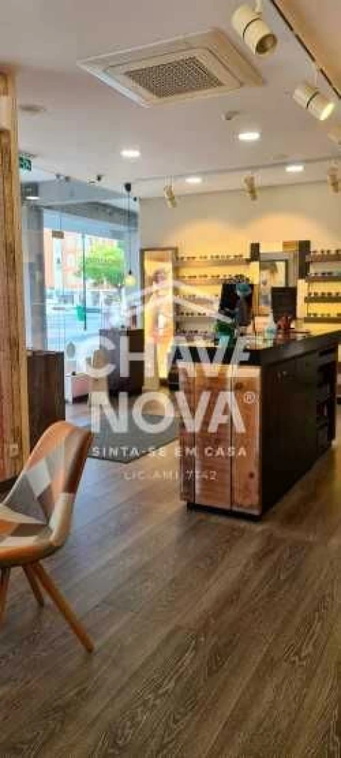 Loja para Venda em Olivais