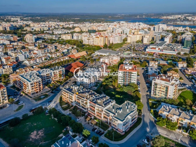 Apartamento T2 para Venda em Portimão Foto 11