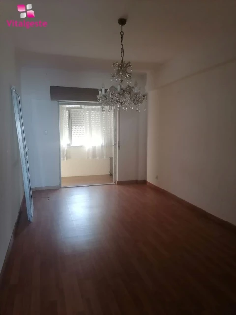Apartamento T2 para Venda em Loures