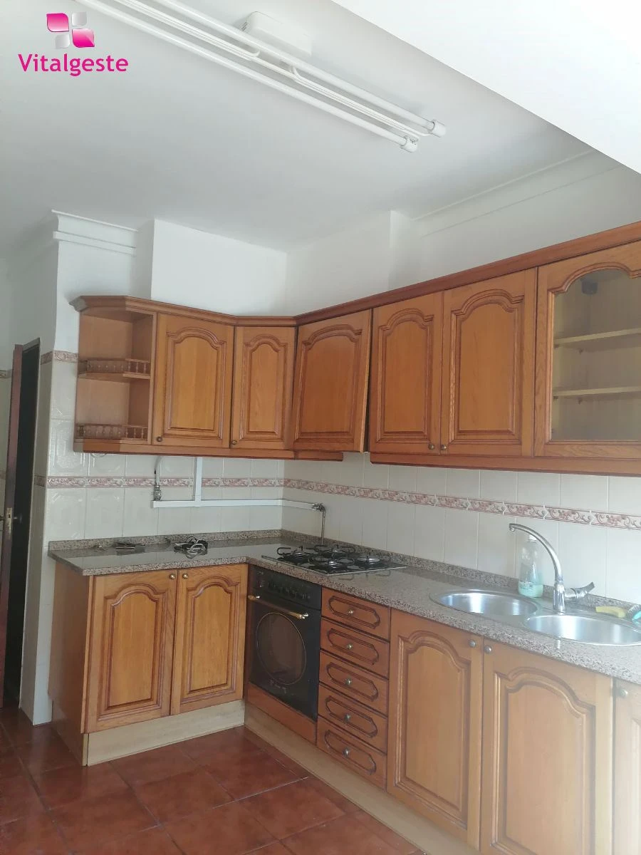 Apartamento T2 para Venda em Loures Foto 12